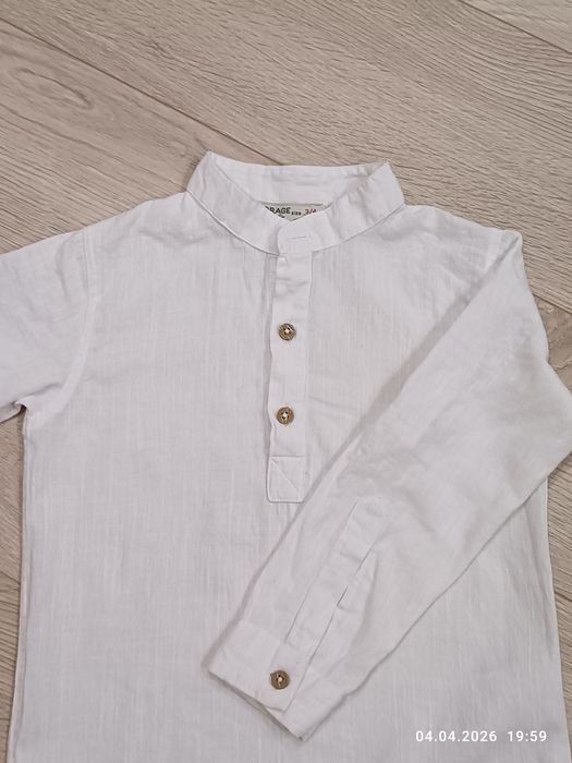 Сорочка біла з довгим рукавом