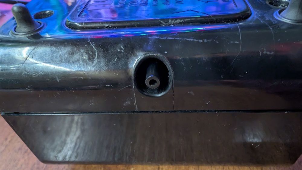 Компресор Fluval A852 – для 150–200 л, один вихід, під ремонт/запчасти