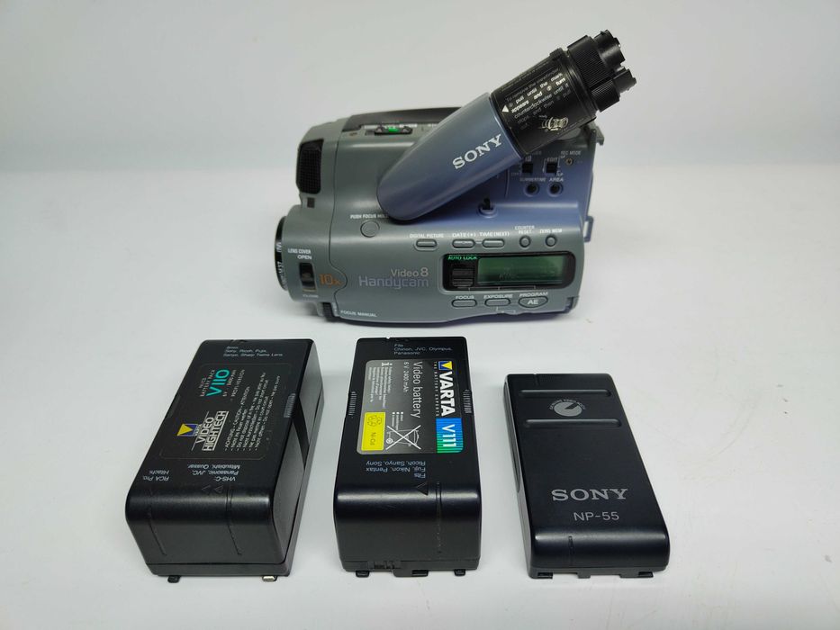 Sony CCD-TR305E Handycam kamera Video8 uszkodzona