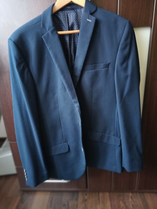 Jak nowy  garnitur męski