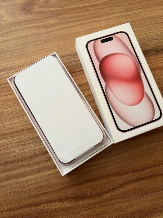 Iphone 15 Różowy