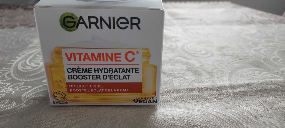 Garnier Krem Nawilżający z witaminą C 50 ml