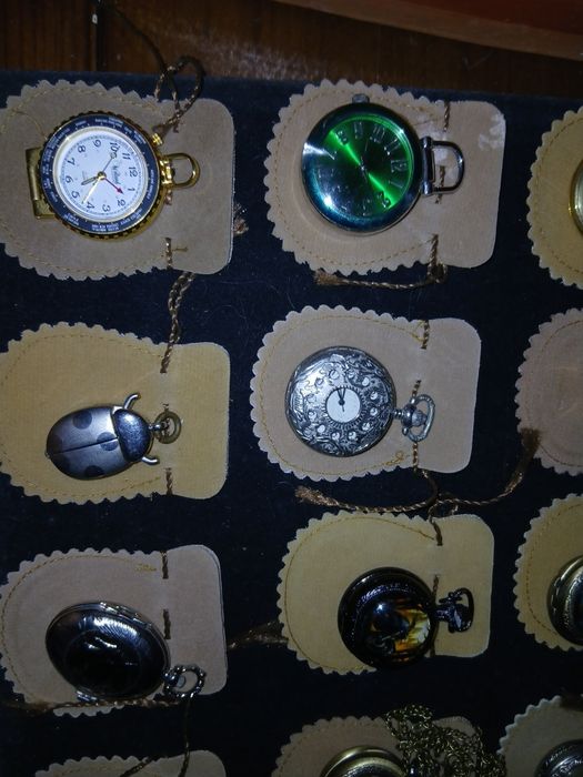 Colecao 32 Relogio para fio ao de bolso por  300 €