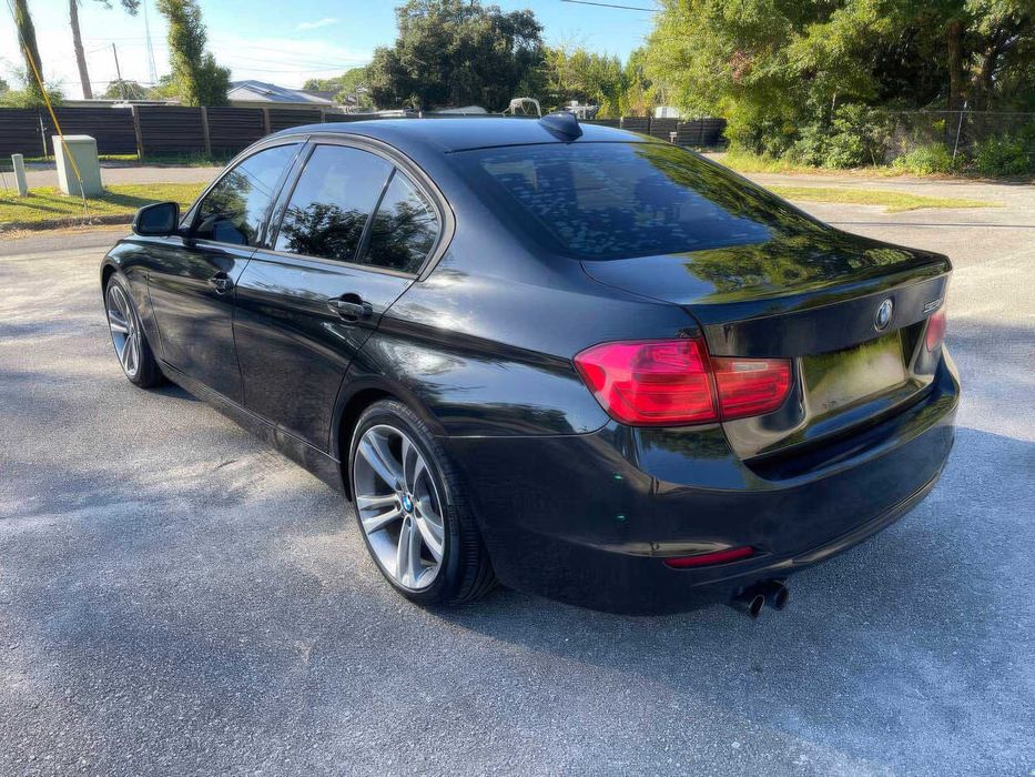BMW 3 Series 328i      2014