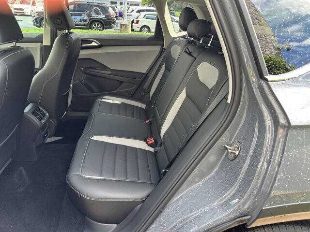 2022 Volkswagen Taos SEL 4Motion