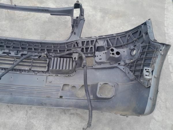 Pára-choques frente VOLKSWAGEN Transporter V (7HA, 7HH, 7EA, 7EH)