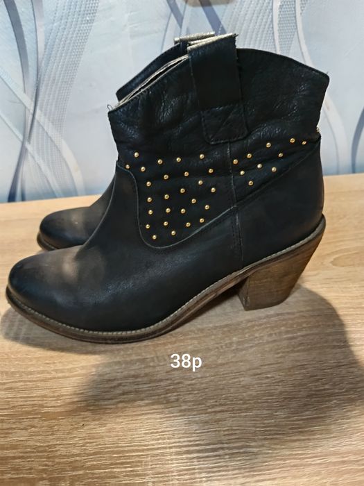Продам ботінки38-40р