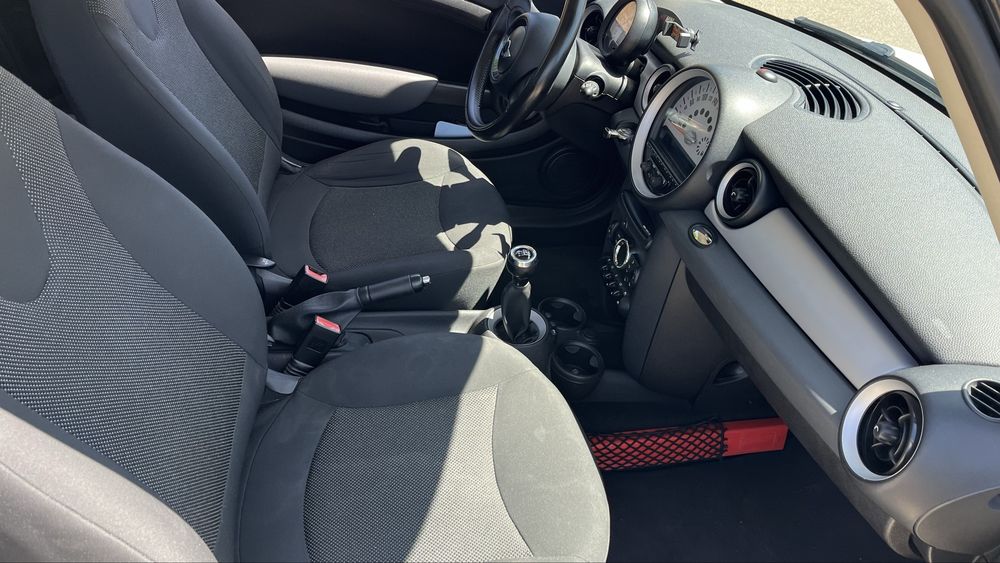 MINI One 1.6 2011 gasolina 182000km (LER descricao)