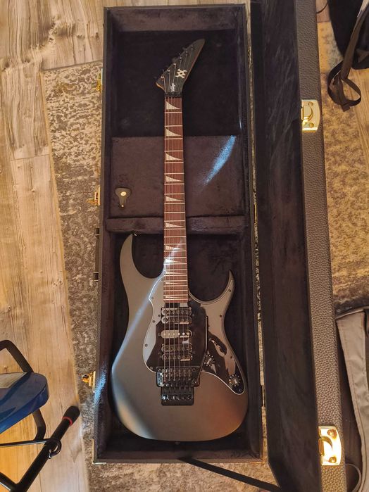 Gitara elektryczna VINTAGE VR2000VMX + futerał