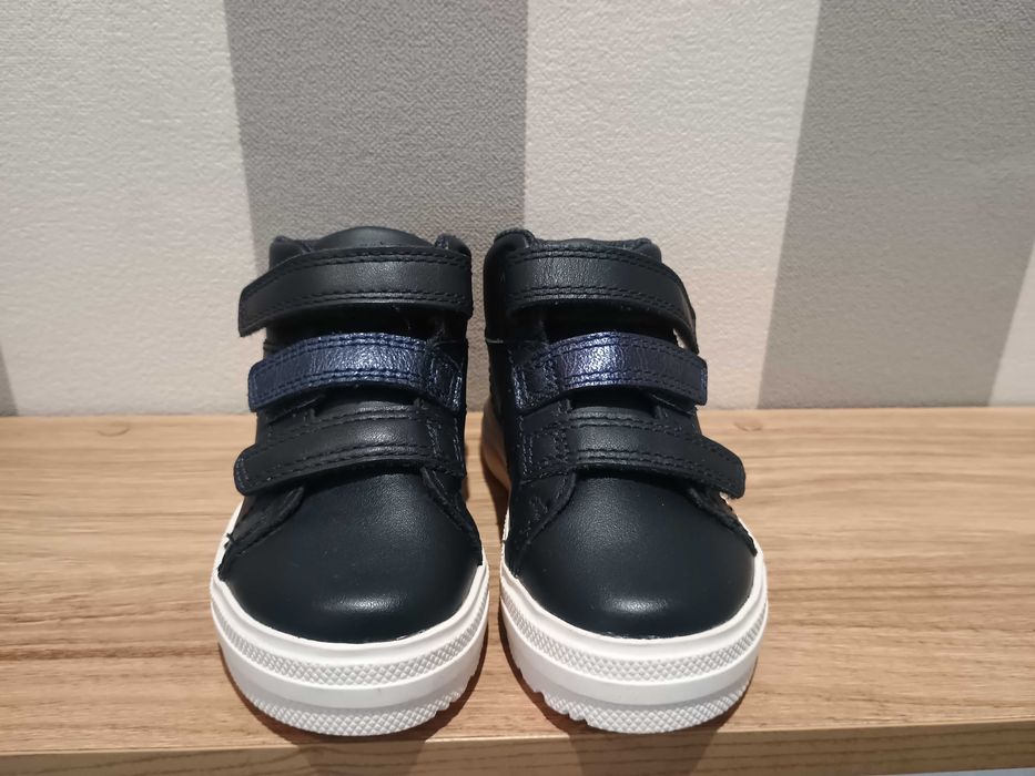 Buty dziecięce rzepy skóra Clarks 20
