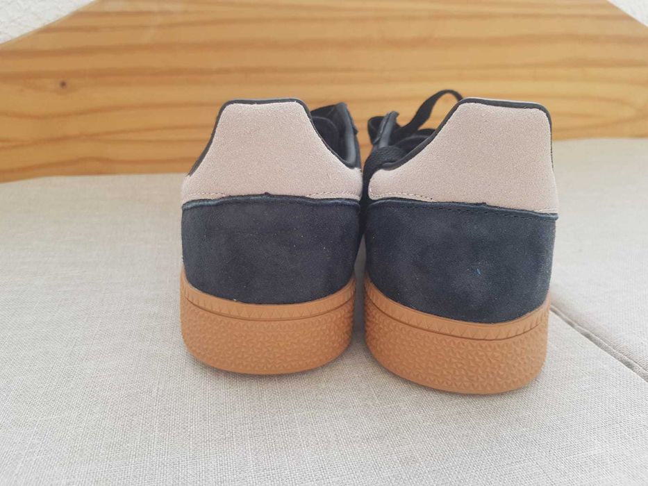 Ténis Novos com etiqueta Adidas 38 Preto baço