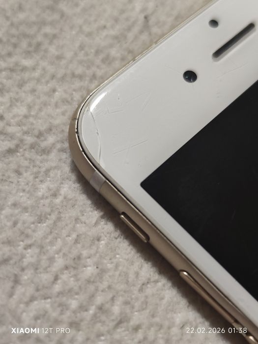 Продам телефон iPhone 6