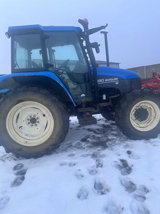 Sprzedam ciągnik new holland ts90
