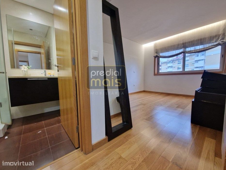 Apartamento T2 Novo C/ Novo - Centro