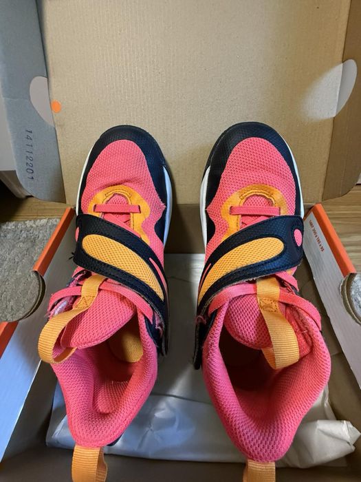 Кроссовки Nike Team Hustle оригинал 32 размер
