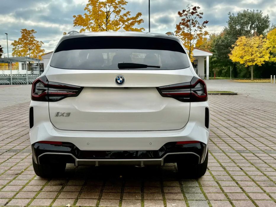 BMW iX3 Impressive      2023