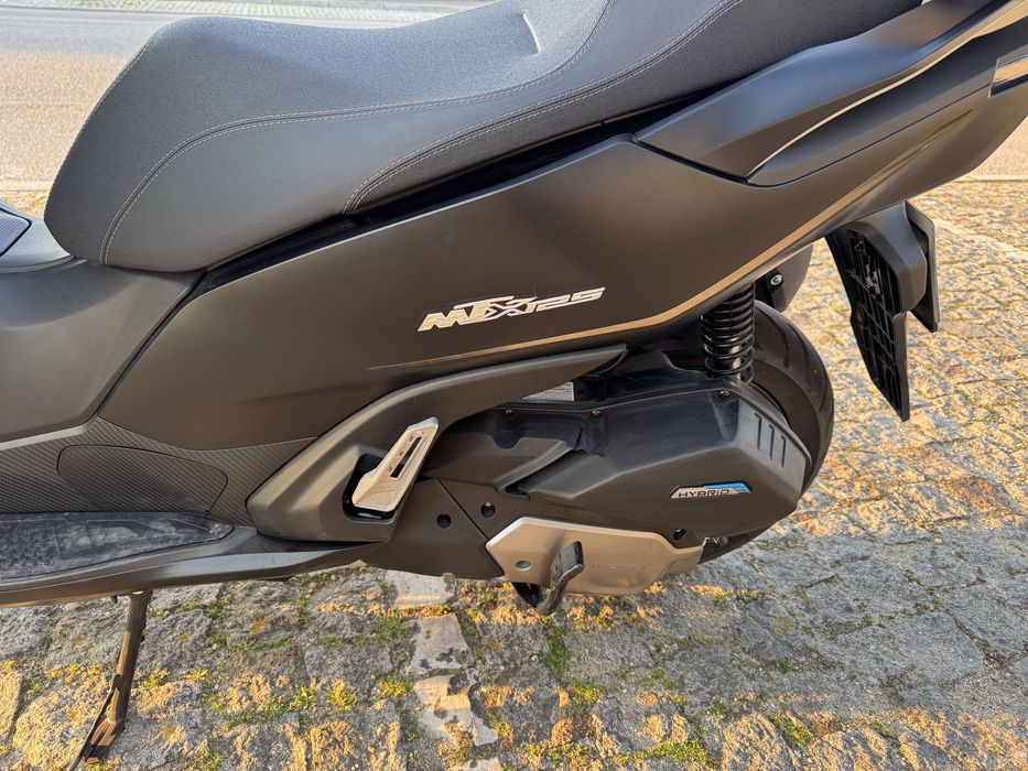 Scooter QJ Motor MTX 125  ** 250 Kms