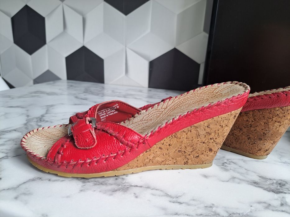 klapki skórzane czerwone