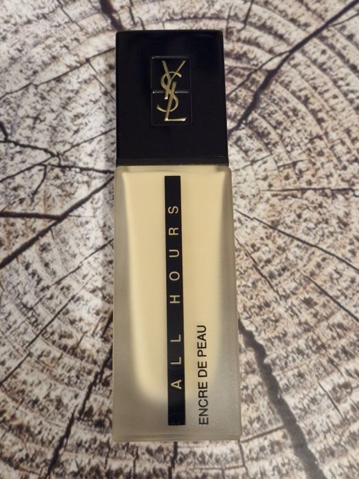Podkład YSL All hours