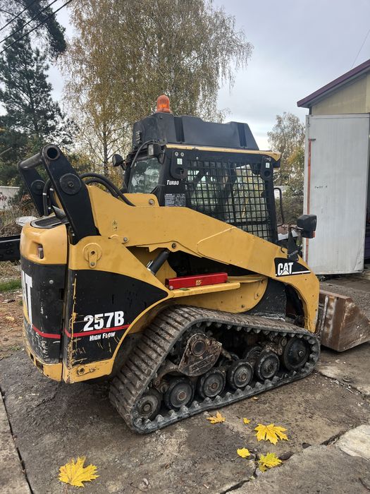 Бобкет гусиничний  бур гідромолот  пдв