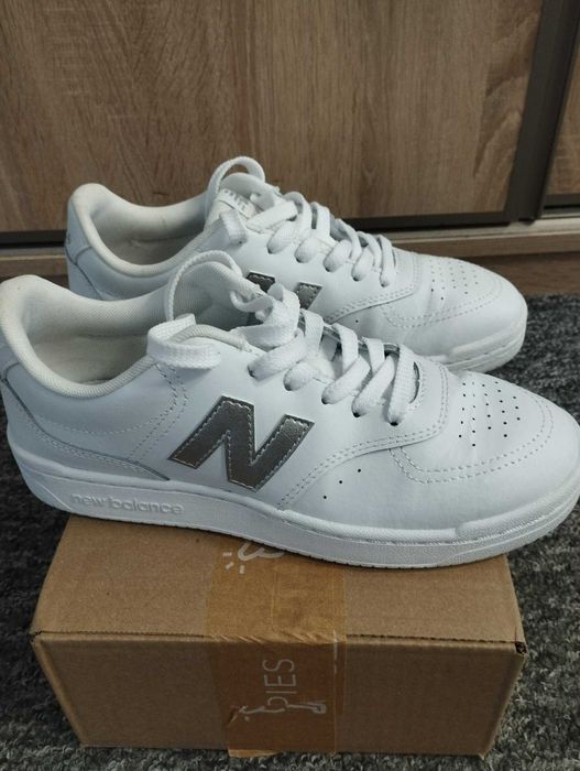 Białe sneakersy New Balance 38
