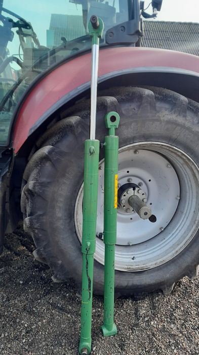 Siłownik hydrauliczny  ładowacza czołowego tur Fendt cargo