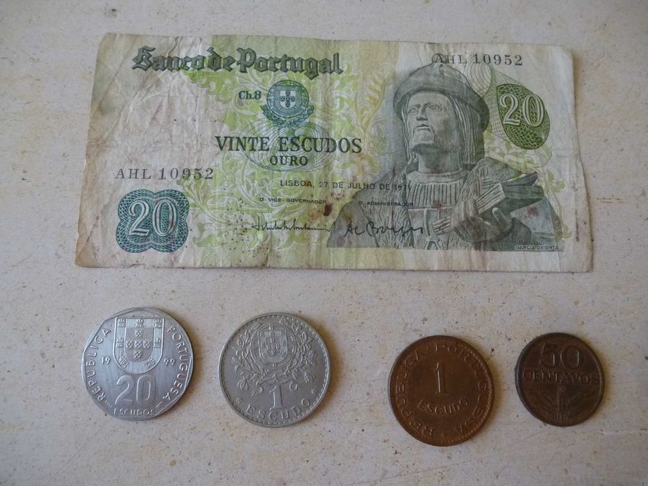 Nota e moedas antigas Portuguesas