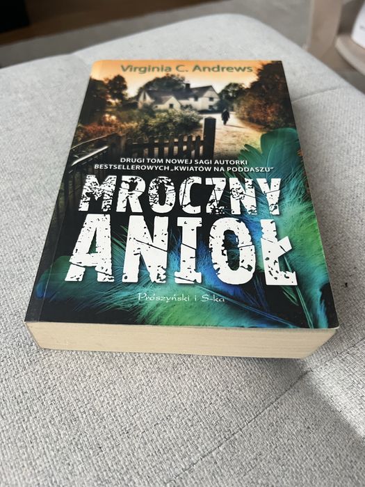 Mroczny anioł, Virginia C. Andrews, Książka