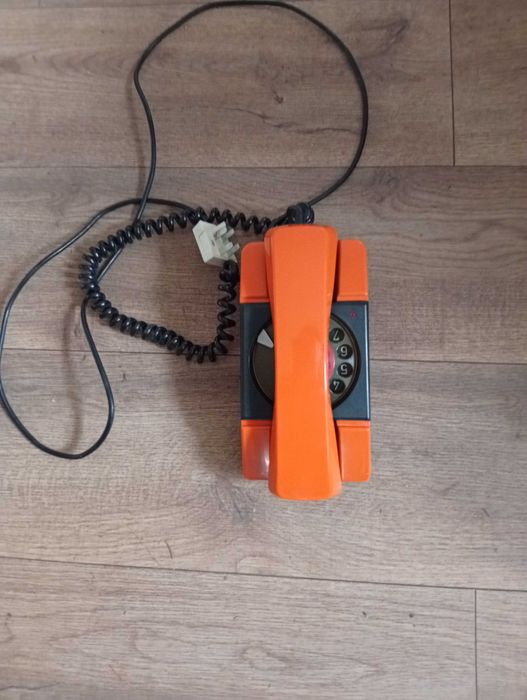 Telefon stacjonarny Bratek