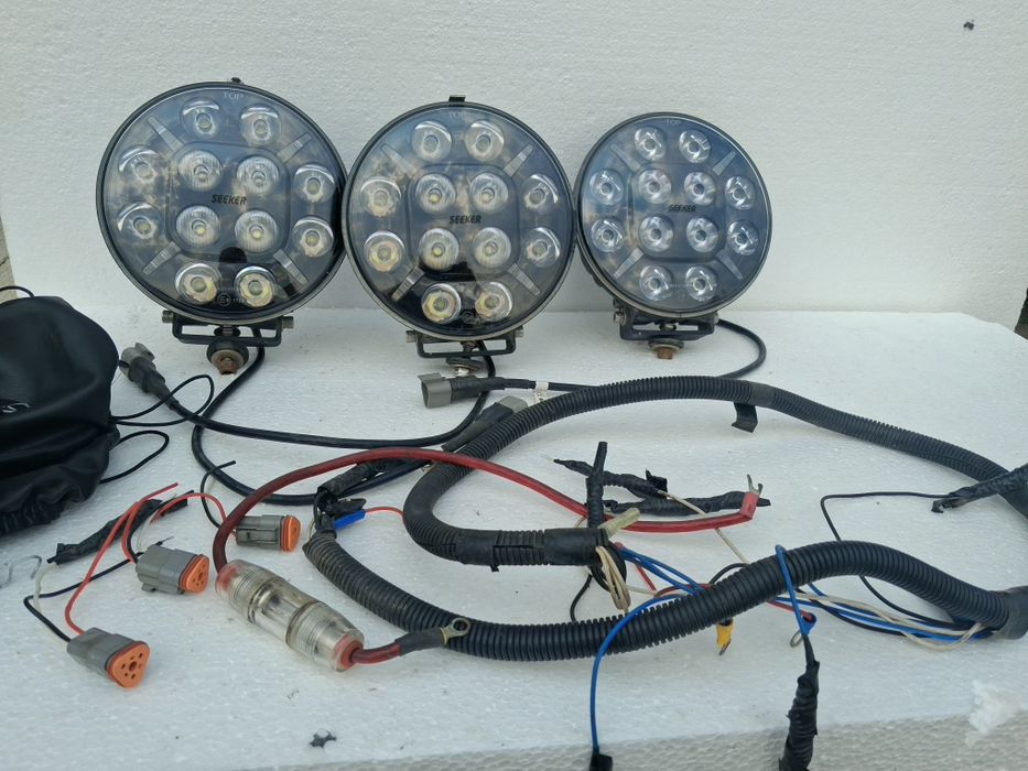 автомобільні додаткові LED фари дальнього сітла SEEKER