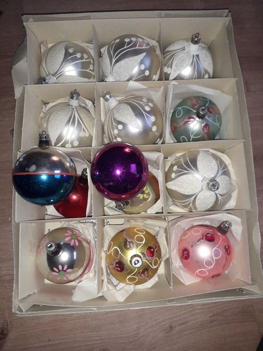 Bombki z czasów PRL-u około 50szt