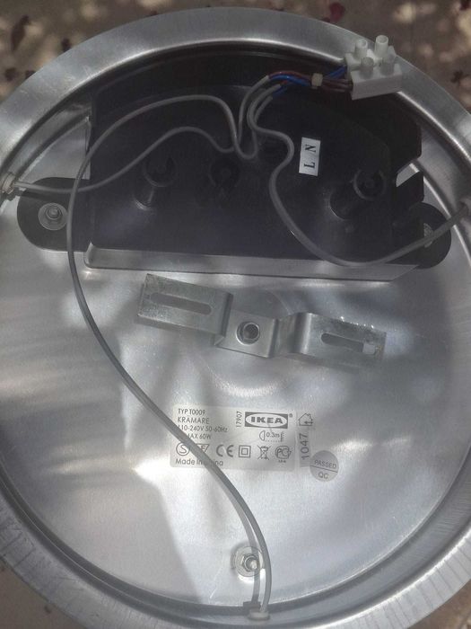 Candeeiro de Teto IKEA KRÄMARE – 3 Focos Orientáveis – Alumínio