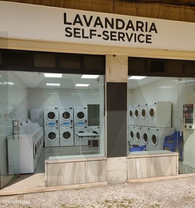 Loja , muito bem localizada,  Alameda das Linhas de Torres