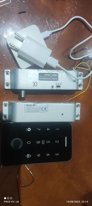 Sistema de controlo de acessos completo