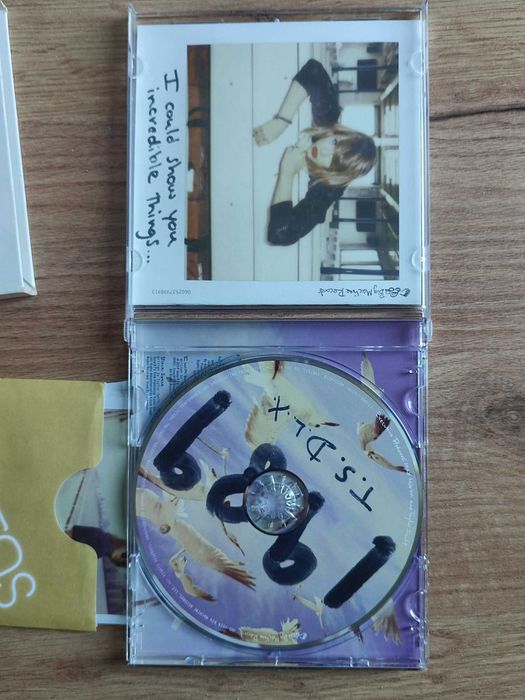 Płyta CD Taylor Swift 1989 deluxe + polaroids
