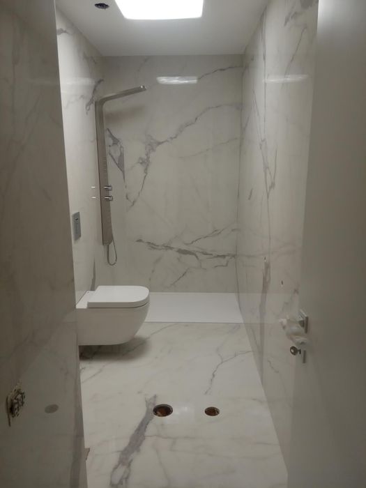 Colocação de materiais cerâmicos e outros restauros  orçamentos grátis