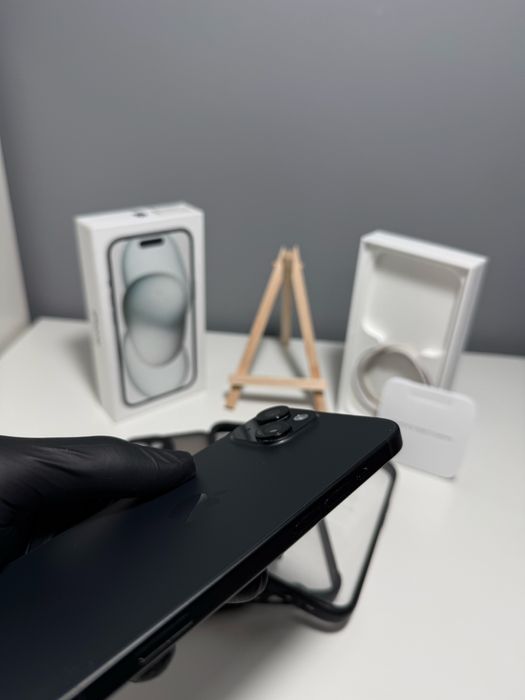 iPhone 15 | Black | 87% | Zestaw