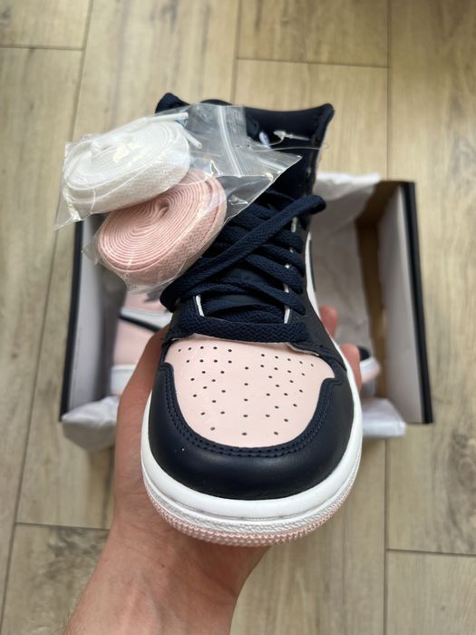 Nike Jordan 1 Retro High OG Atmosphere