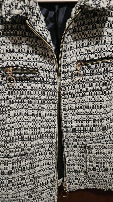 Casaco  branco e preto