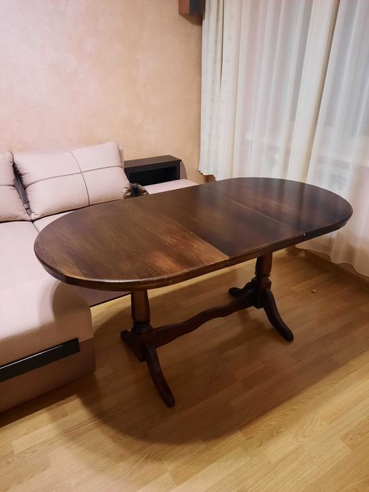 стол раздвижной и стулья