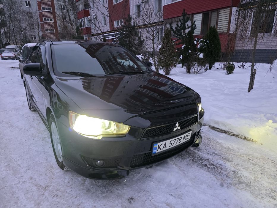 Ланцер 10. 2008год.1,8гбо Автомат