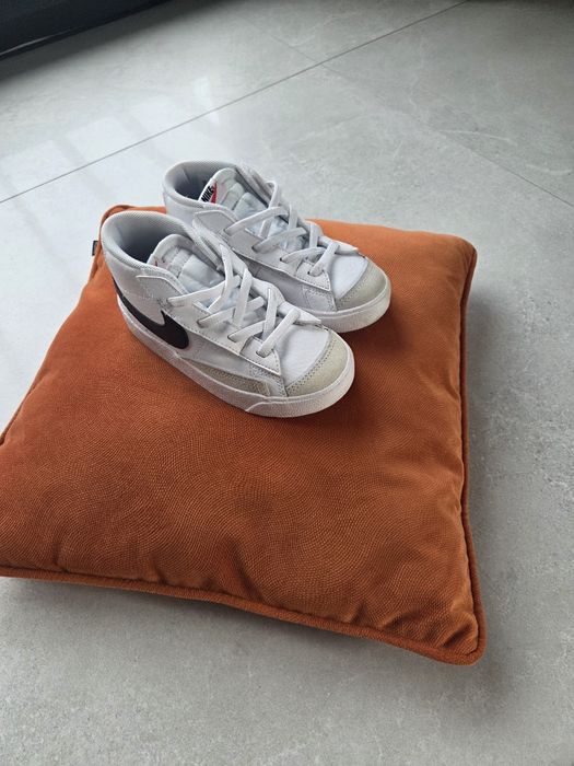 Buty dziecięce NIKE Blazer DA4088-100