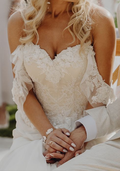 Suknia ślubna w stylu Boho/ romantycznym