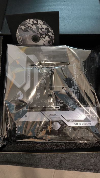 ASRock B550M Steel Legend AM4 B550 – Excelente Estado