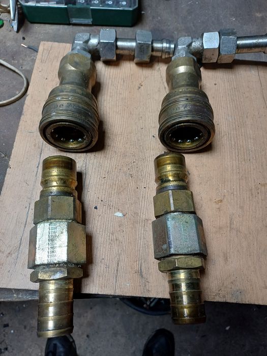Szybko złączki hydrauliczne