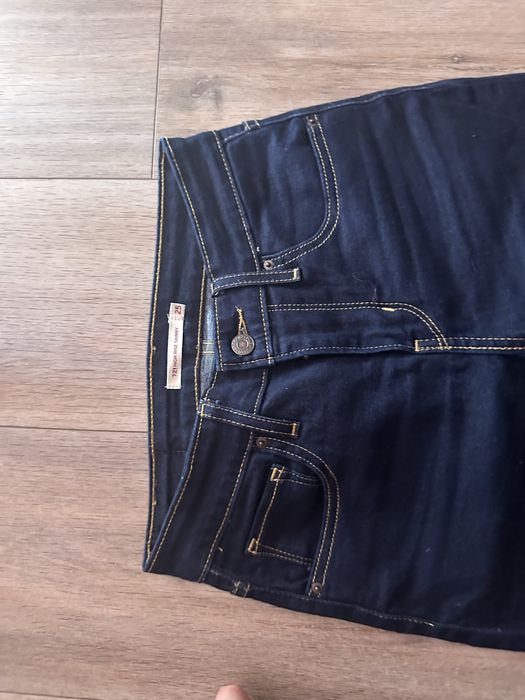 Жіночі джинси Levis 721 high rise skinny (оригінал)