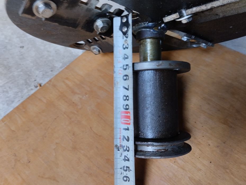 Корморізка під газовий балон