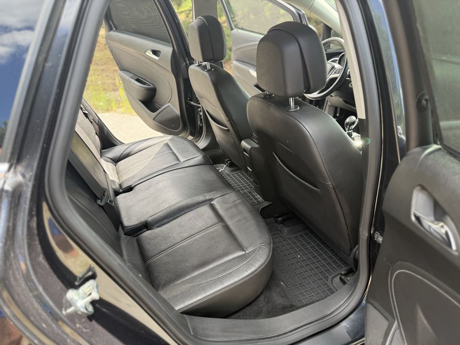 Продам/Обмін Opel Astra J 2012 1.7 дизель