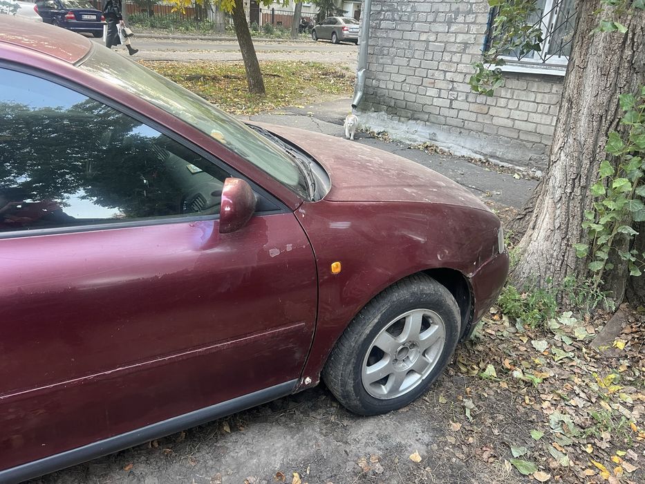 Продам ауді а3 1.6 бензин