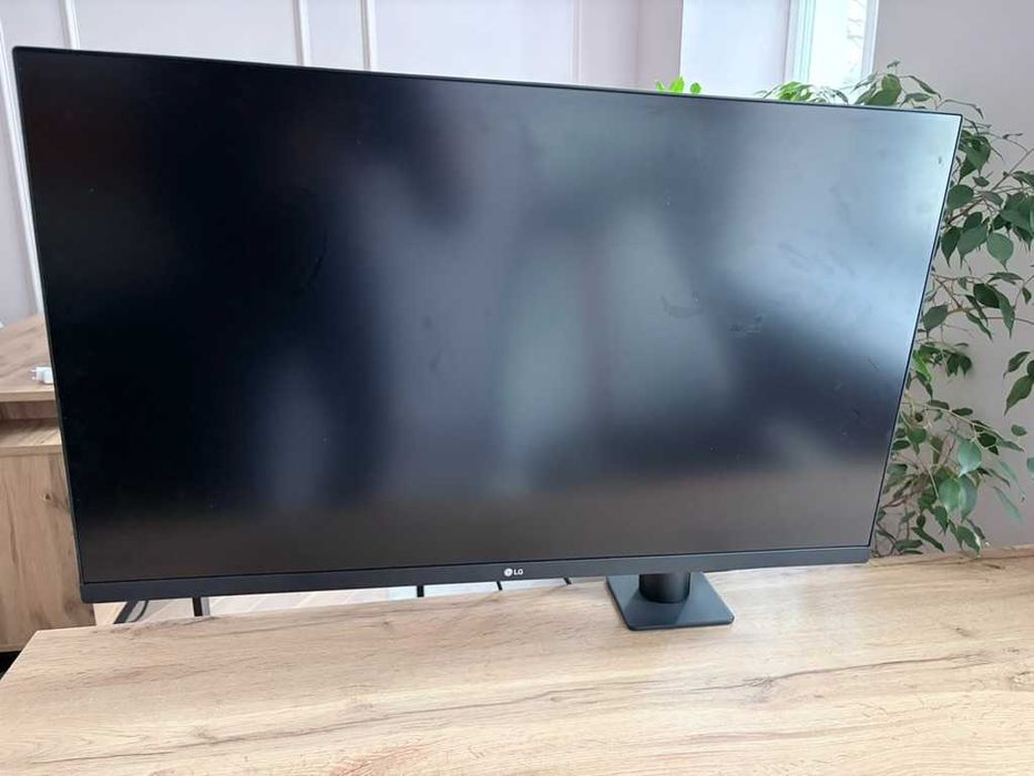 LG Ultrafine 32UN880P-B Ergo